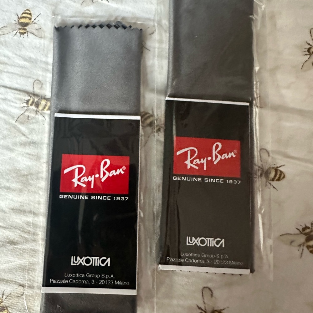 Ray-Ban Gray Cleaning Cloth Set